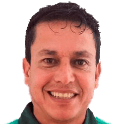 Salvador Reyes fm 2020